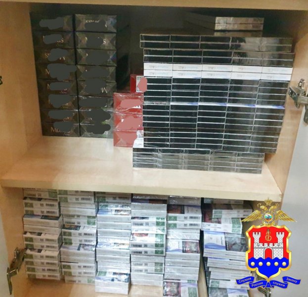 Полицейские изъяли у жителя г. Мамоново нелегальные сигареты на сумму около миллиона рублей